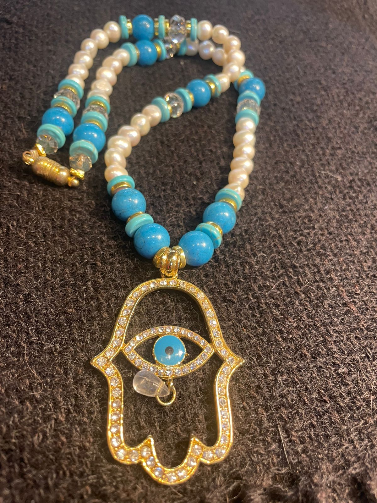 Perlas y turquesas y Hamsa 🪬