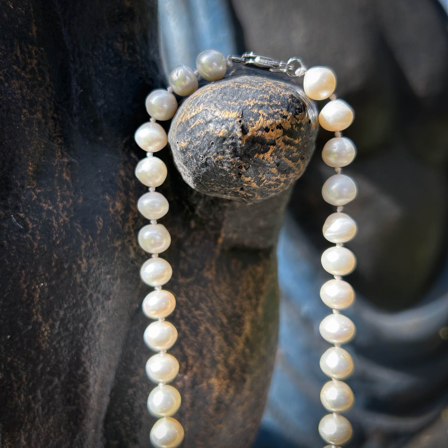 Collar de perlas clásicas blancas