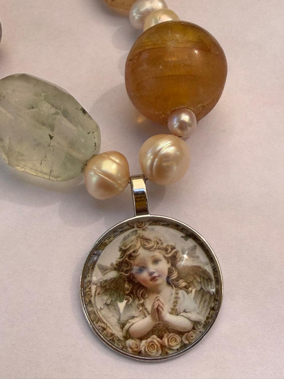 Collar con Ángel Protector