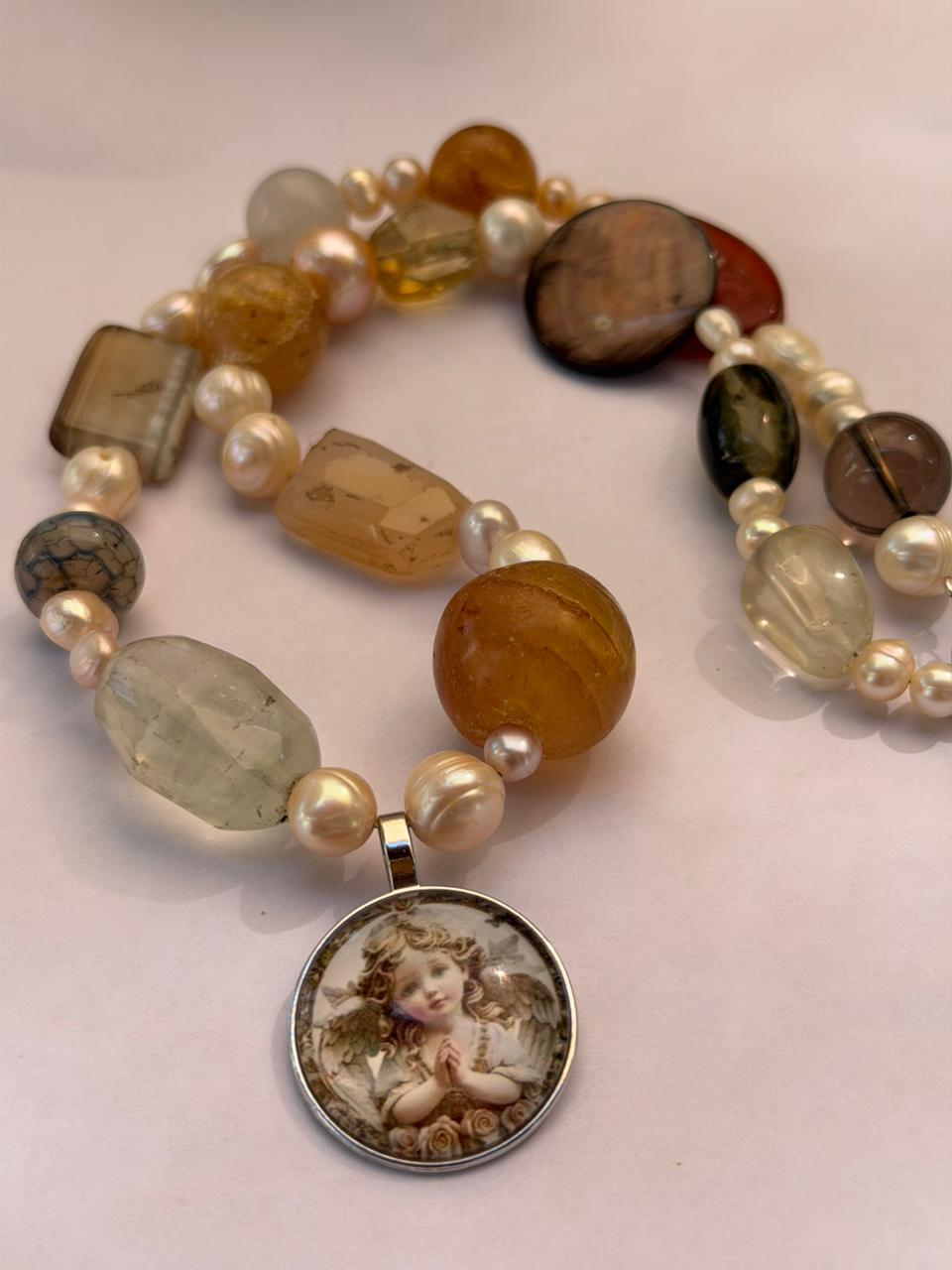 Collar con Ángel Protector