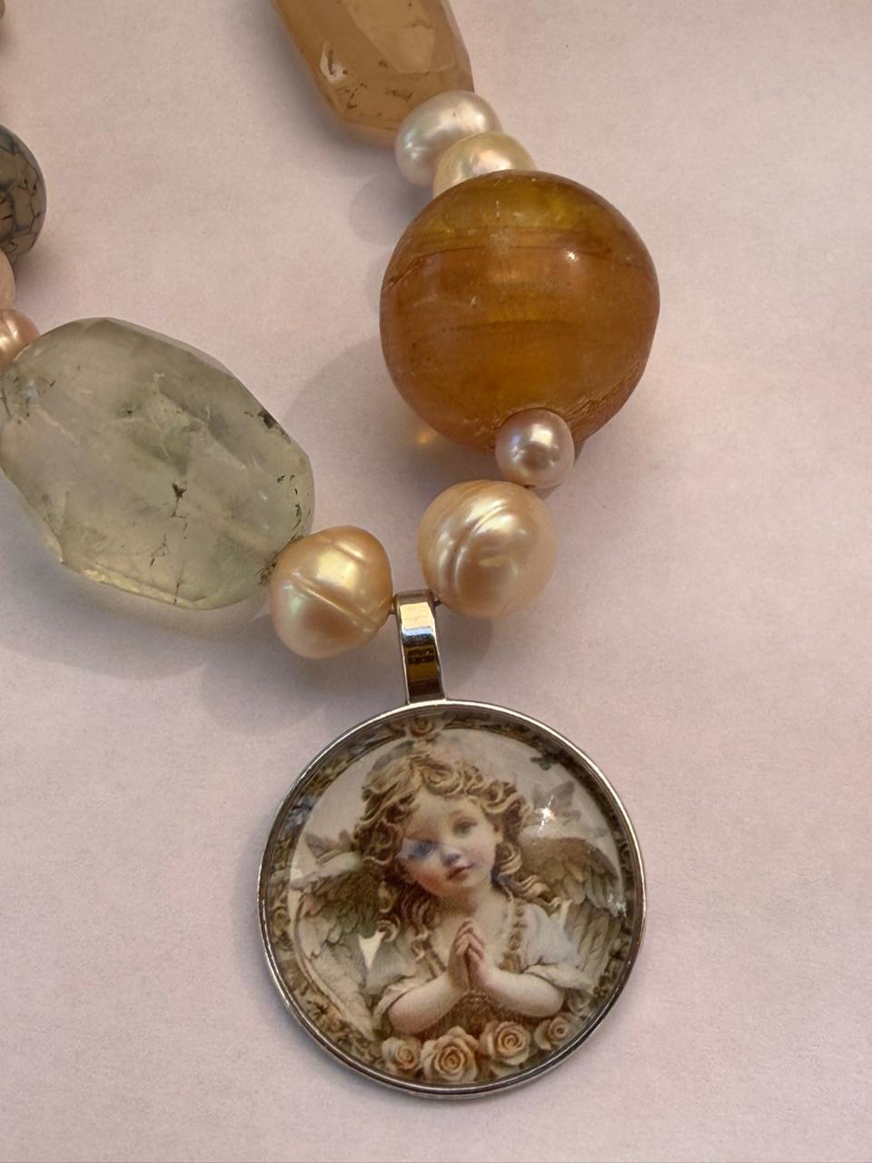 Collar con Ángel Protector