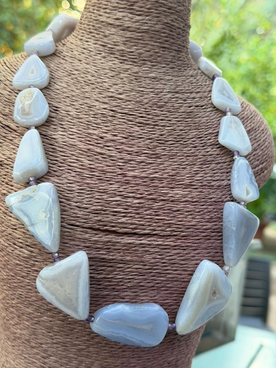 Calcita azul fosilizada