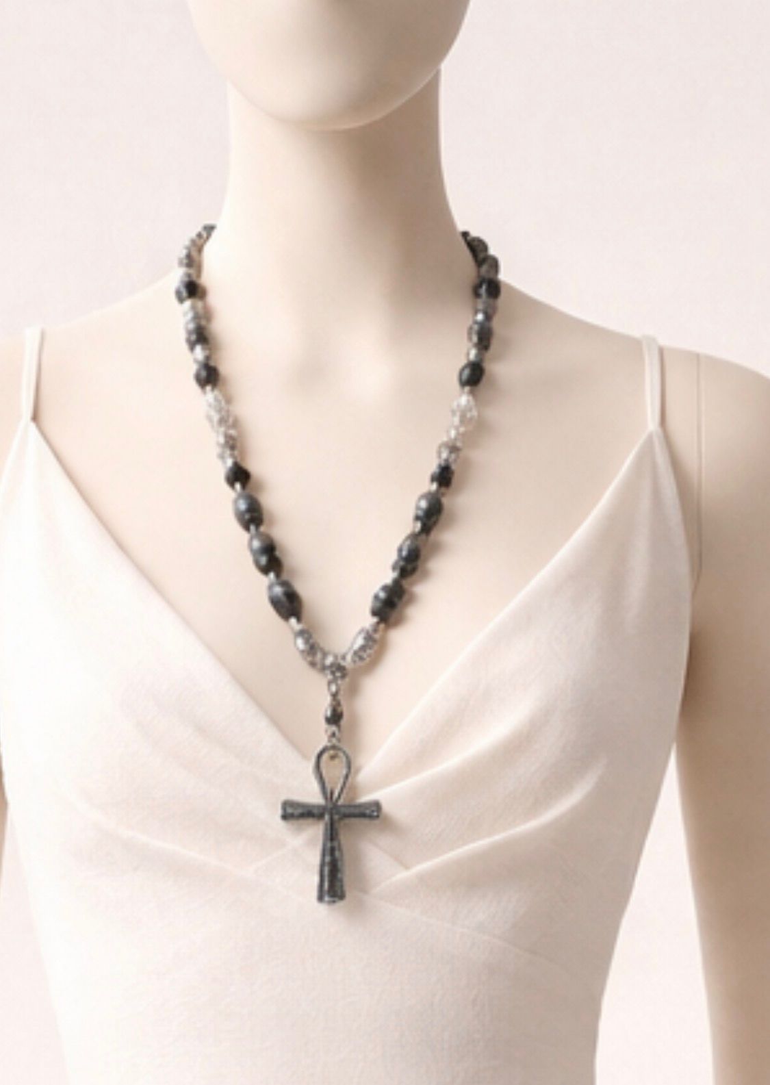 Collar La Cruz de Ankh