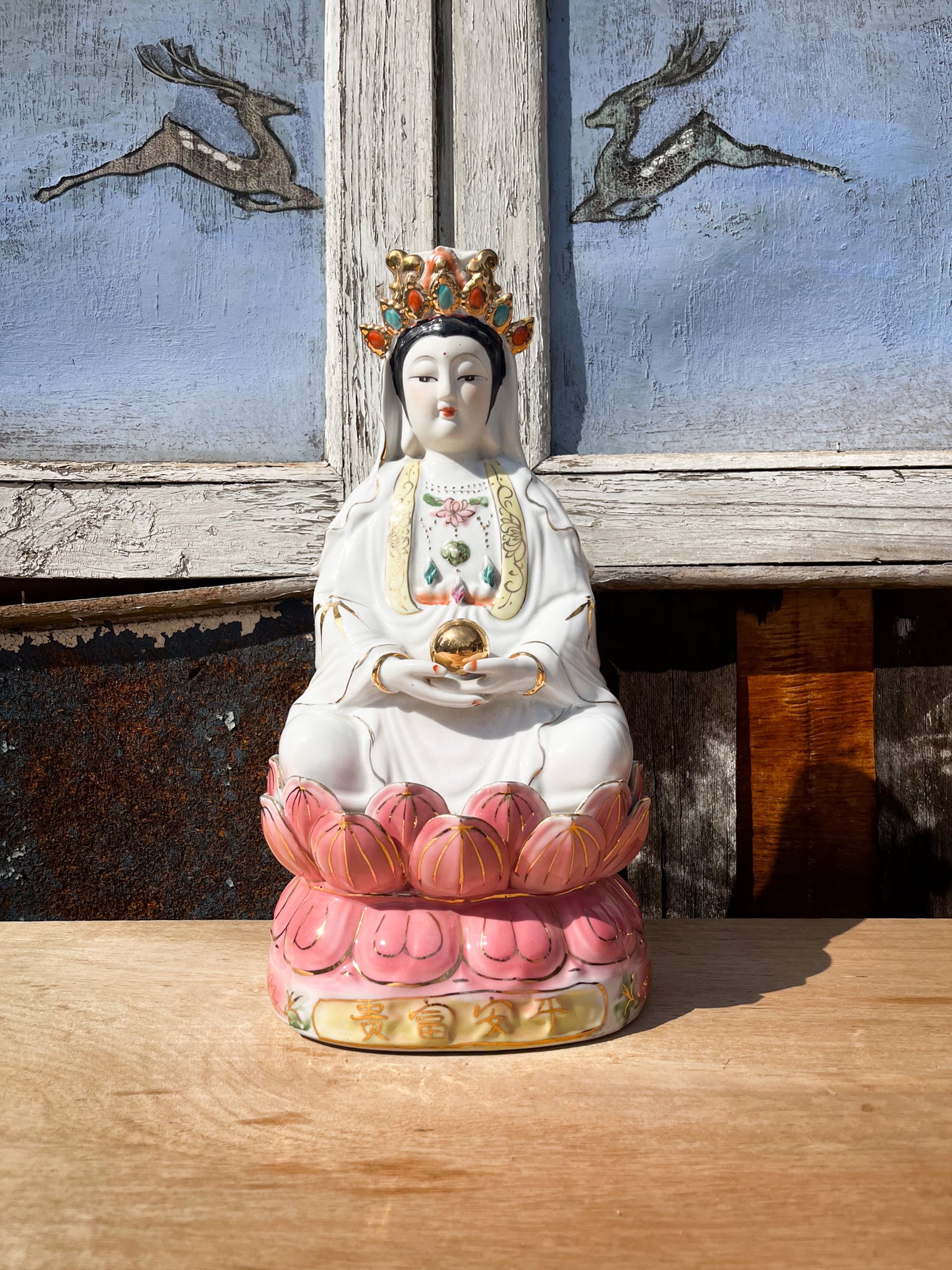 Estatua Madre Kwan-Jin China de la Prosperidad